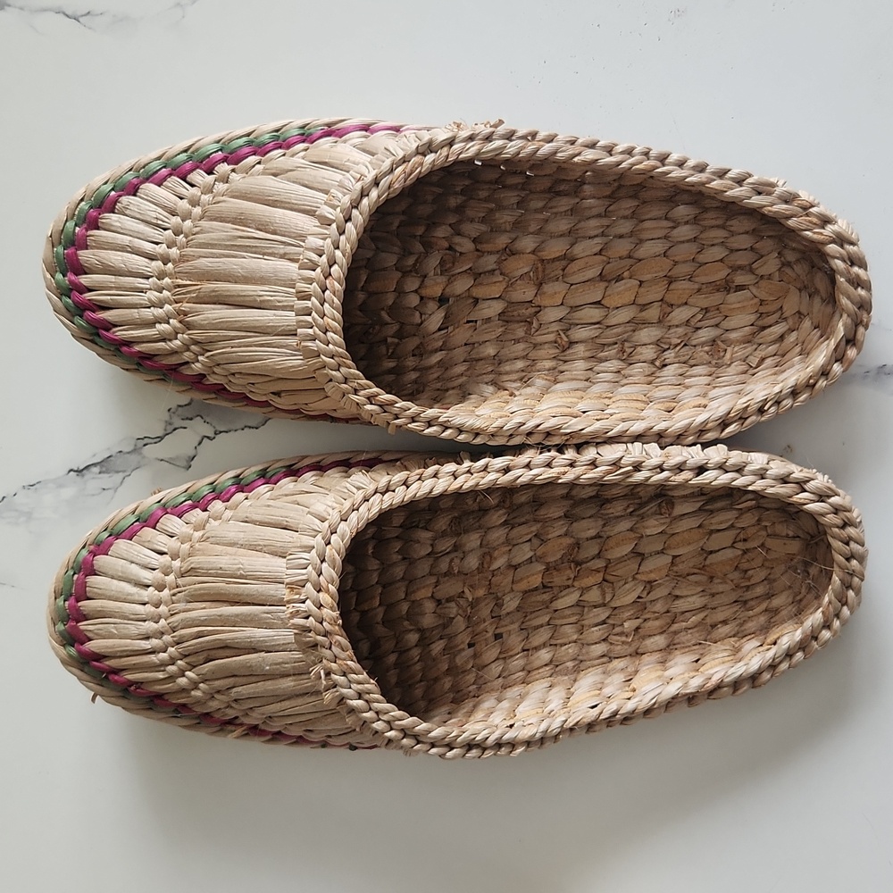 Spa Straw Shoes